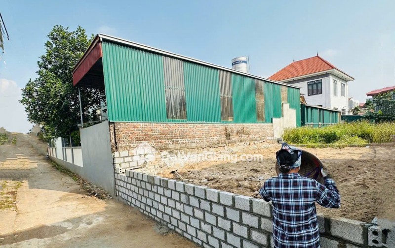 Bán đất Tân Tiến Văn Giang 60m² MT 6m, gần trục chính, ô tô chỗ, Nhỉnh 2 tỷ, gần Ecopark